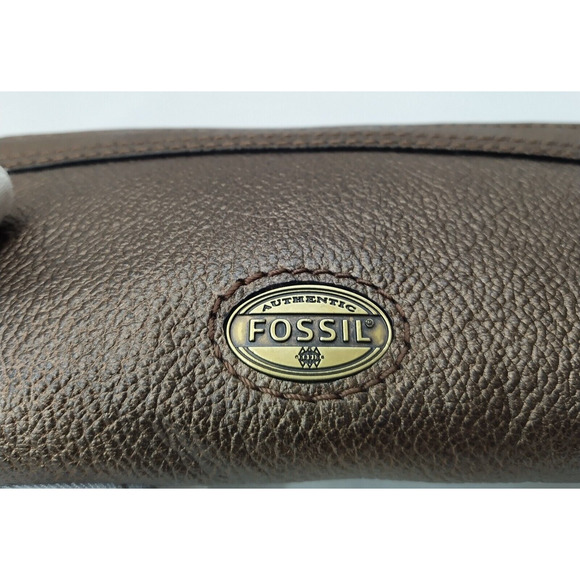 Fossil Metallic Brown Pebbled Leather Zip Around Credit Card ID Window Wallet - Picture 4 of 13